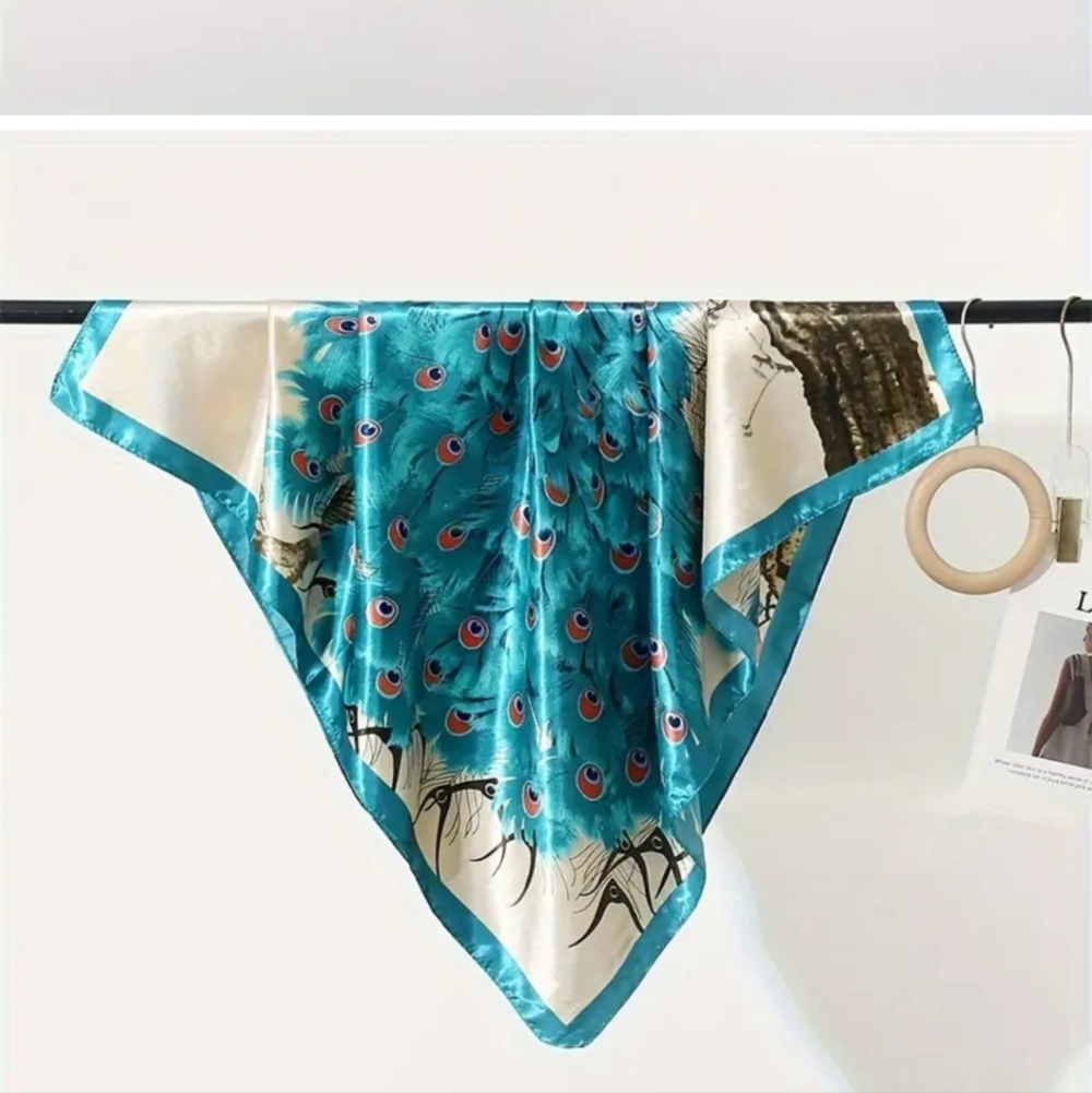 Peacock Scarf Square Scarf for Women - Animal Pattern Peacock - Picture 6 of 8